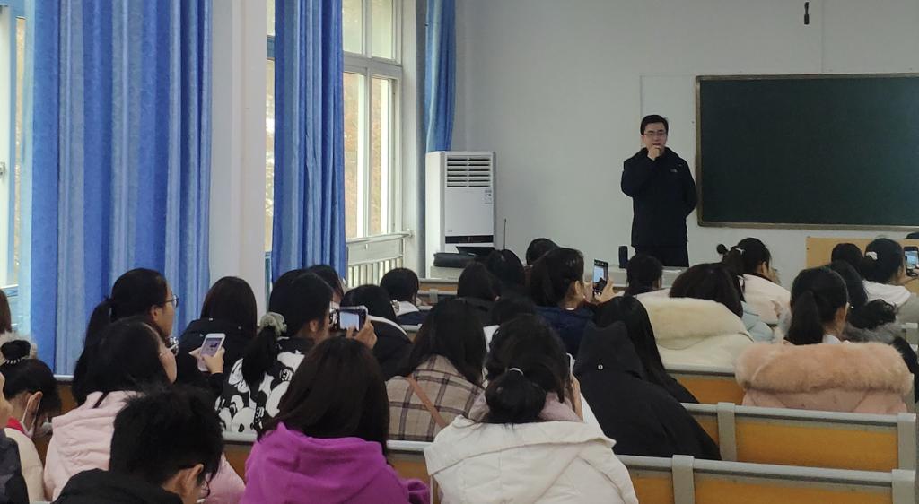 crown sport官方网站