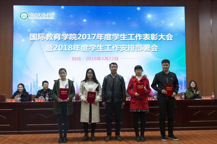 10243.jpg crown sport官方网站