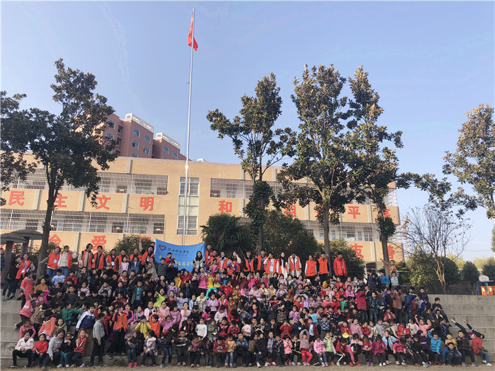 6007bcf20743e7a7.jpg crown sport官方网站